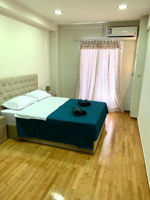 Spacious 4-Bedroom Family Home, 100M From Metro Atény Exteriér fotografie